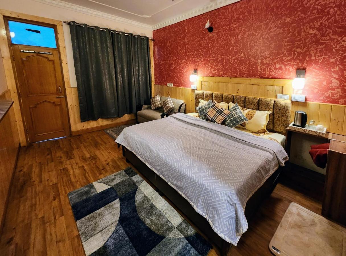 The Bougainvillea, Mcleodganj ダラムシャーラー エクステリア 写真
