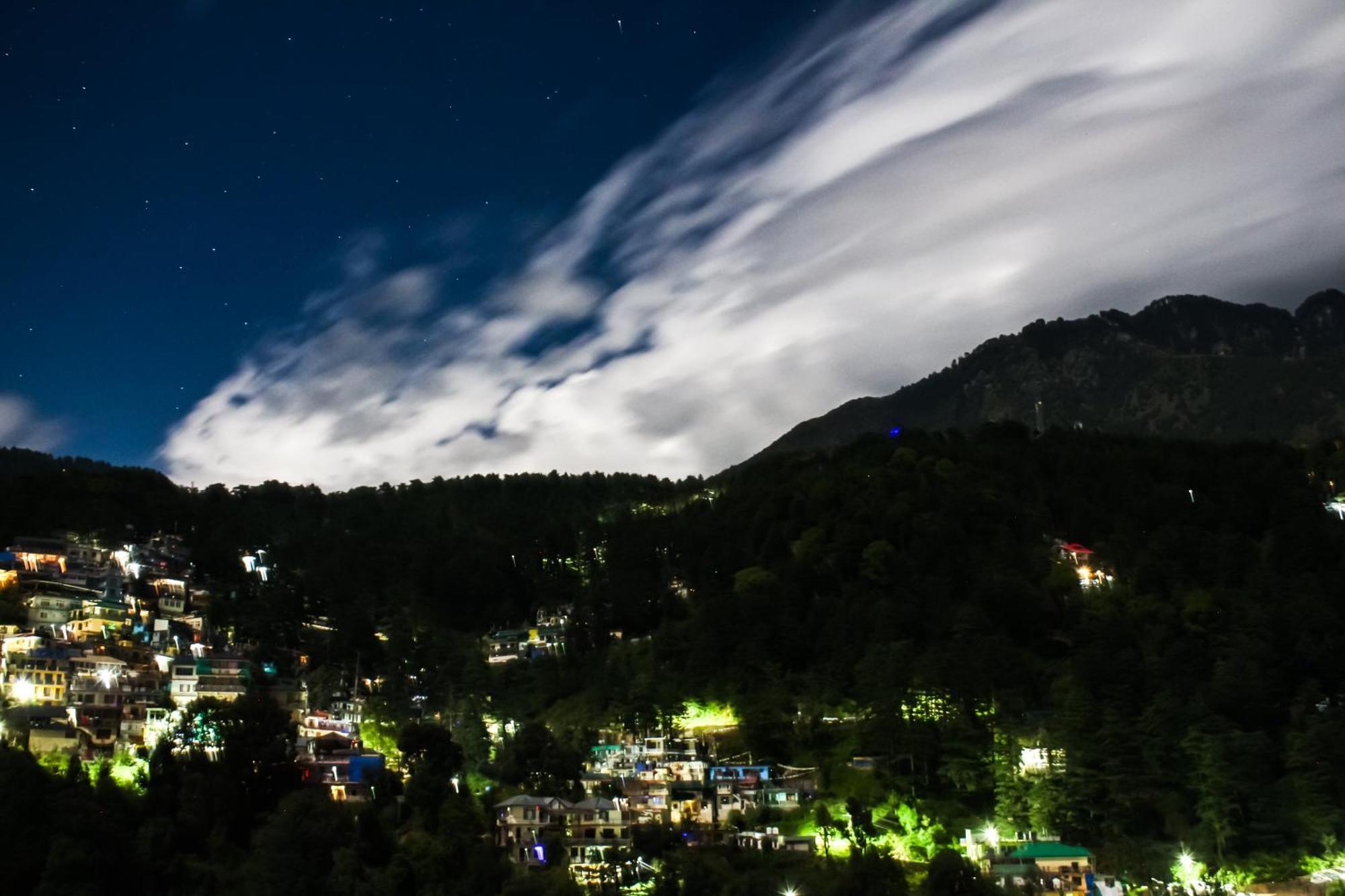 The Bougainvillea, Mcleodganj ダラムシャーラー エクステリア 写真