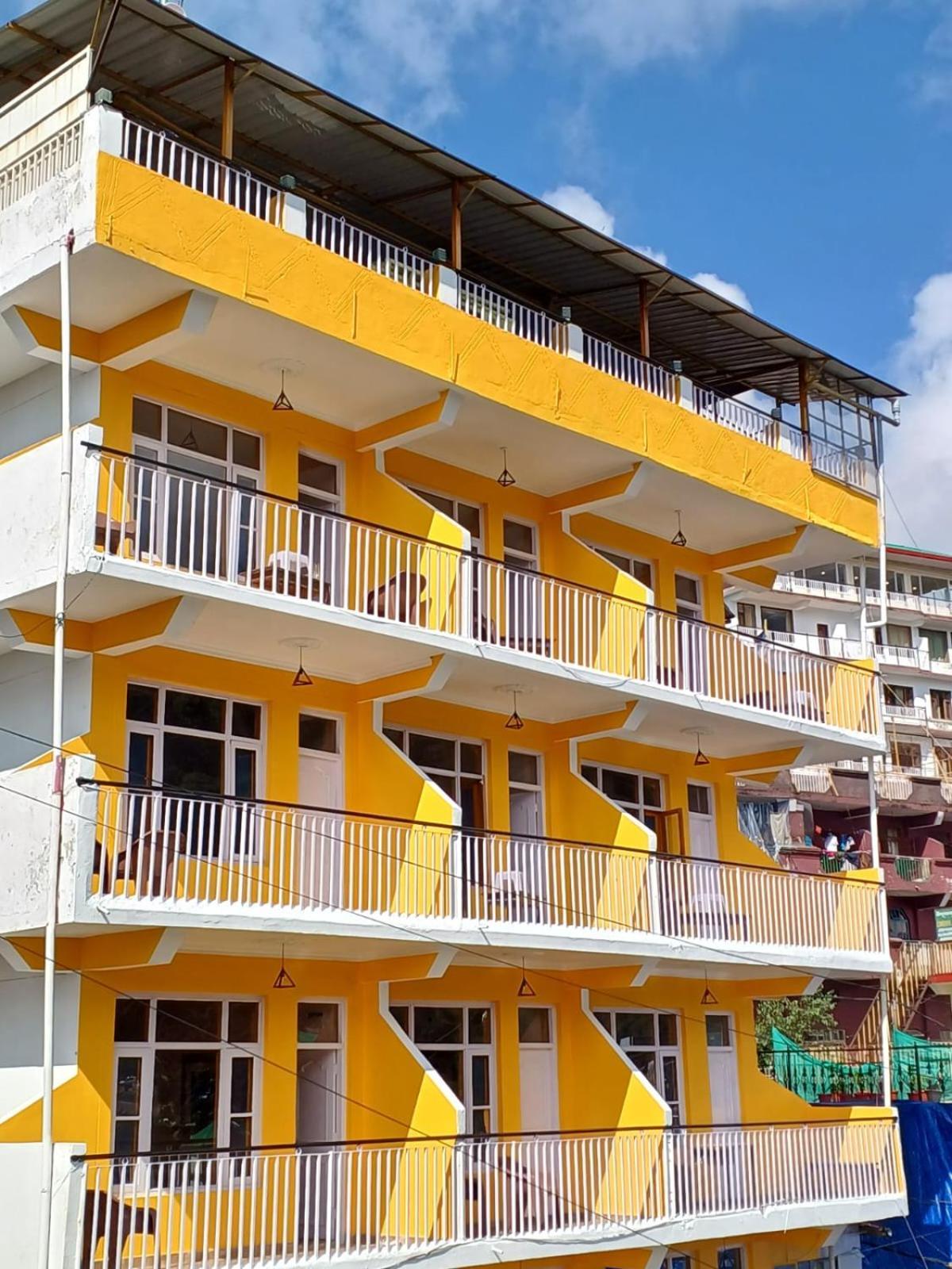 The Bougainvillea, Mcleodganj ダラムシャーラー エクステリア 写真