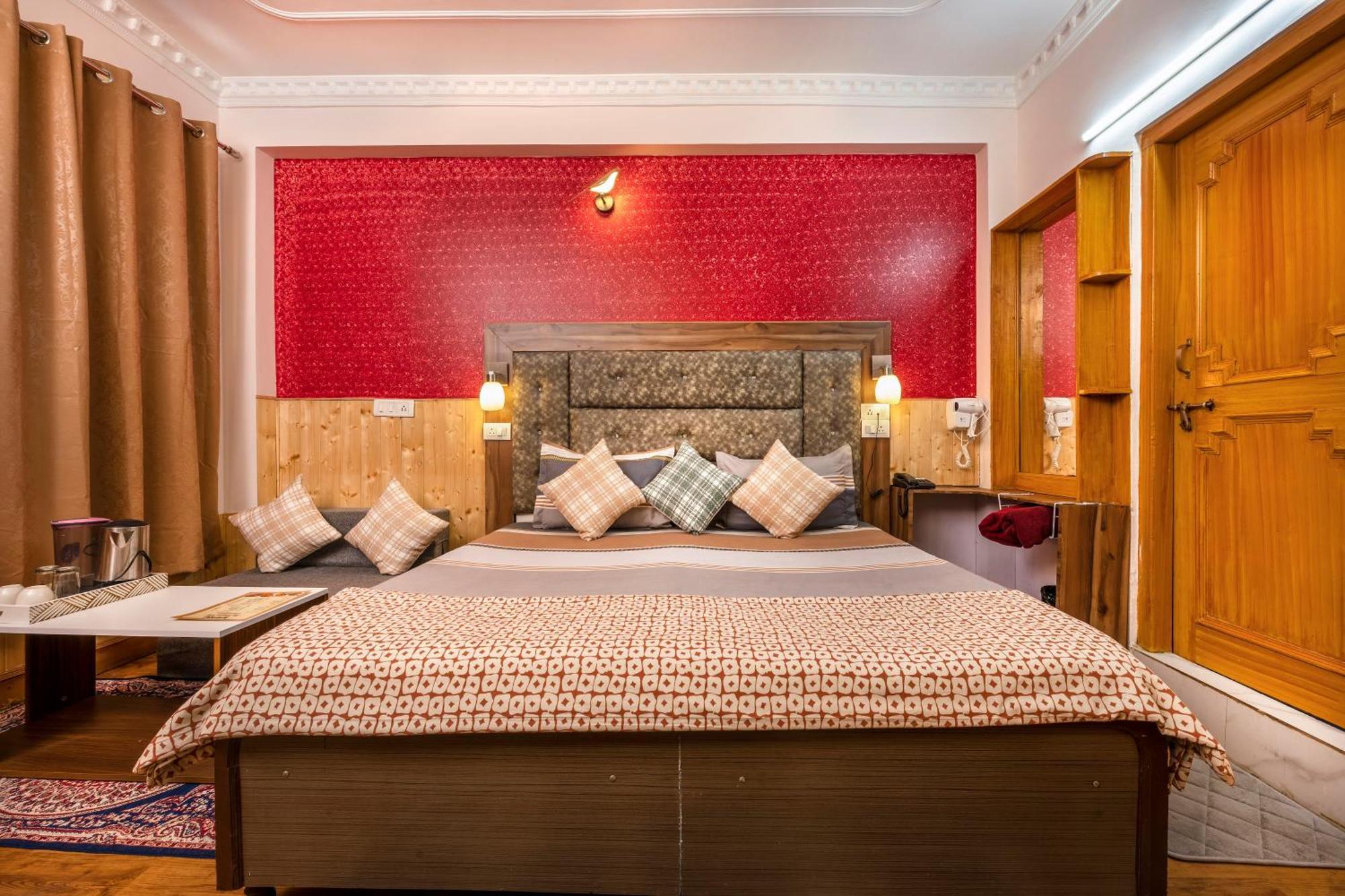 The Bougainvillea, Mcleodganj ダラムシャーラー エクステリア 写真