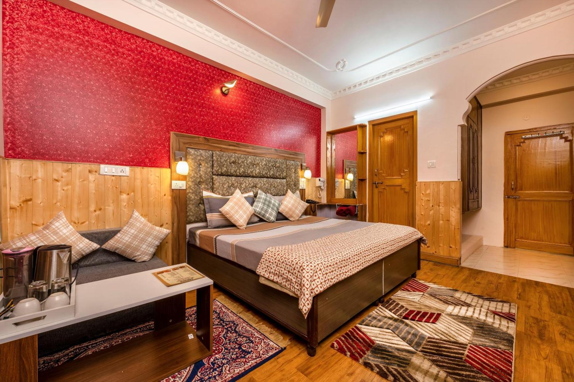 The Bougainvillea, Mcleodganj ダラムシャーラー エクステリア 写真