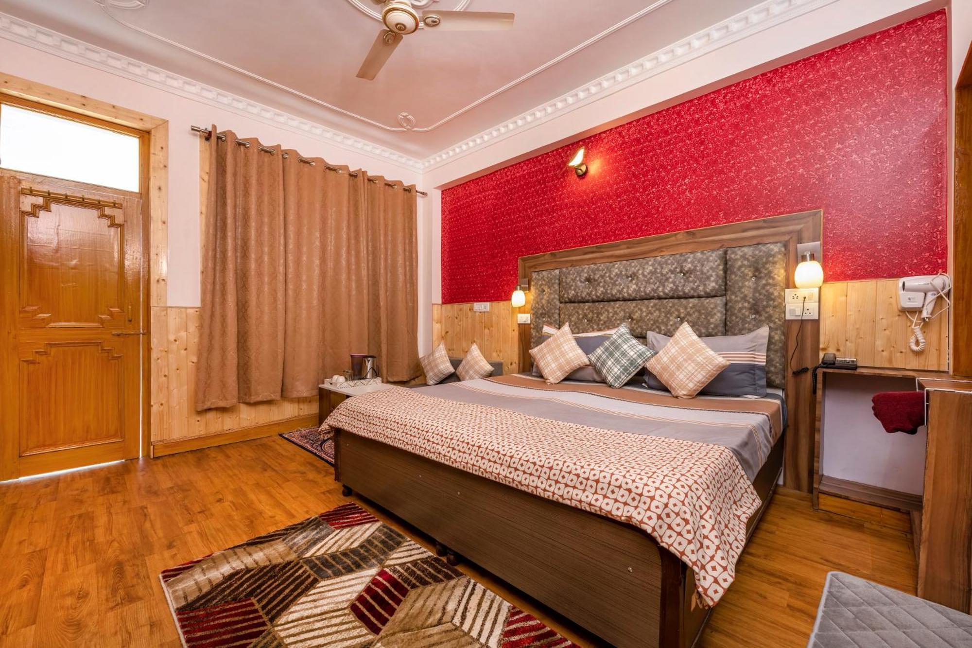 The Bougainvillea, Mcleodganj ダラムシャーラー エクステリア 写真